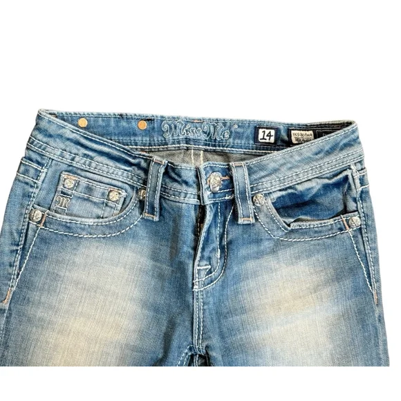 Miss Me Jeans Girls Light Wash Embellished Faded Bermuda Denim Shorts Si… - Picture 3 of 9